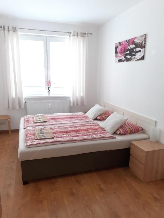 Apartman Bratislava City & Parking Exterior photo