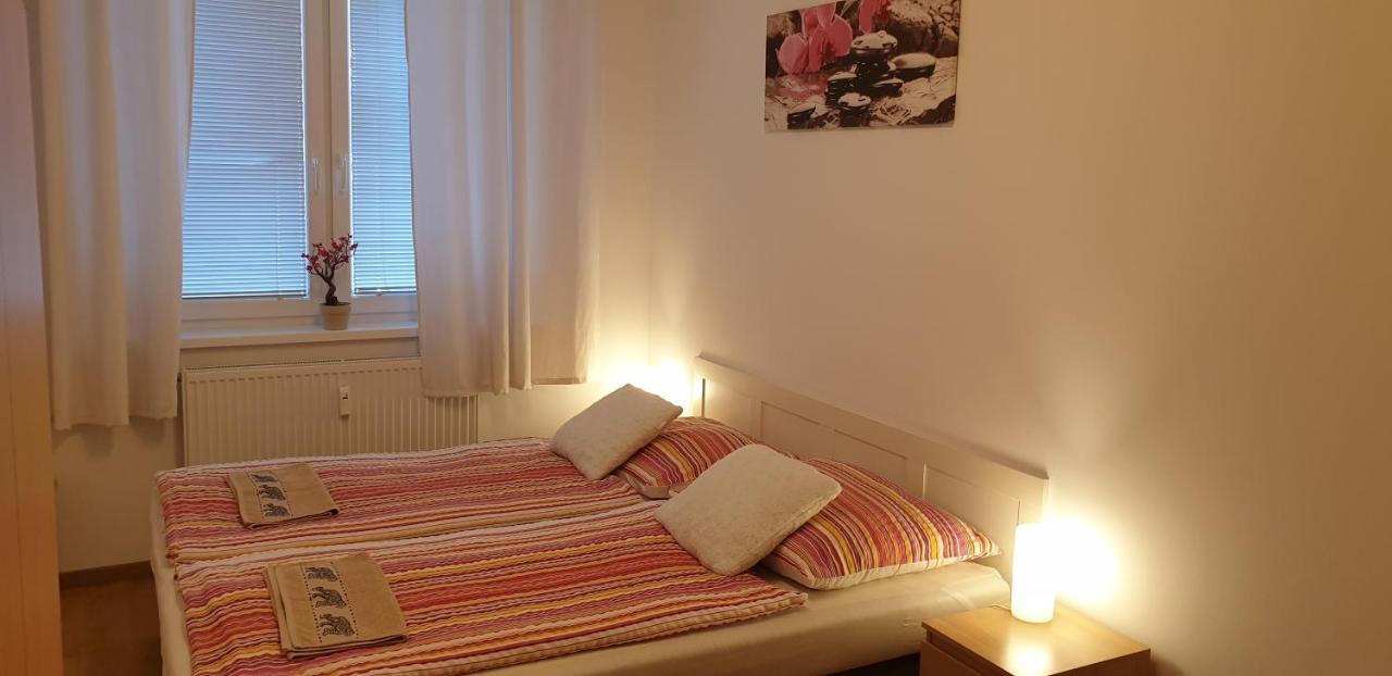 Apartman Bratislava City & Parking Exterior photo