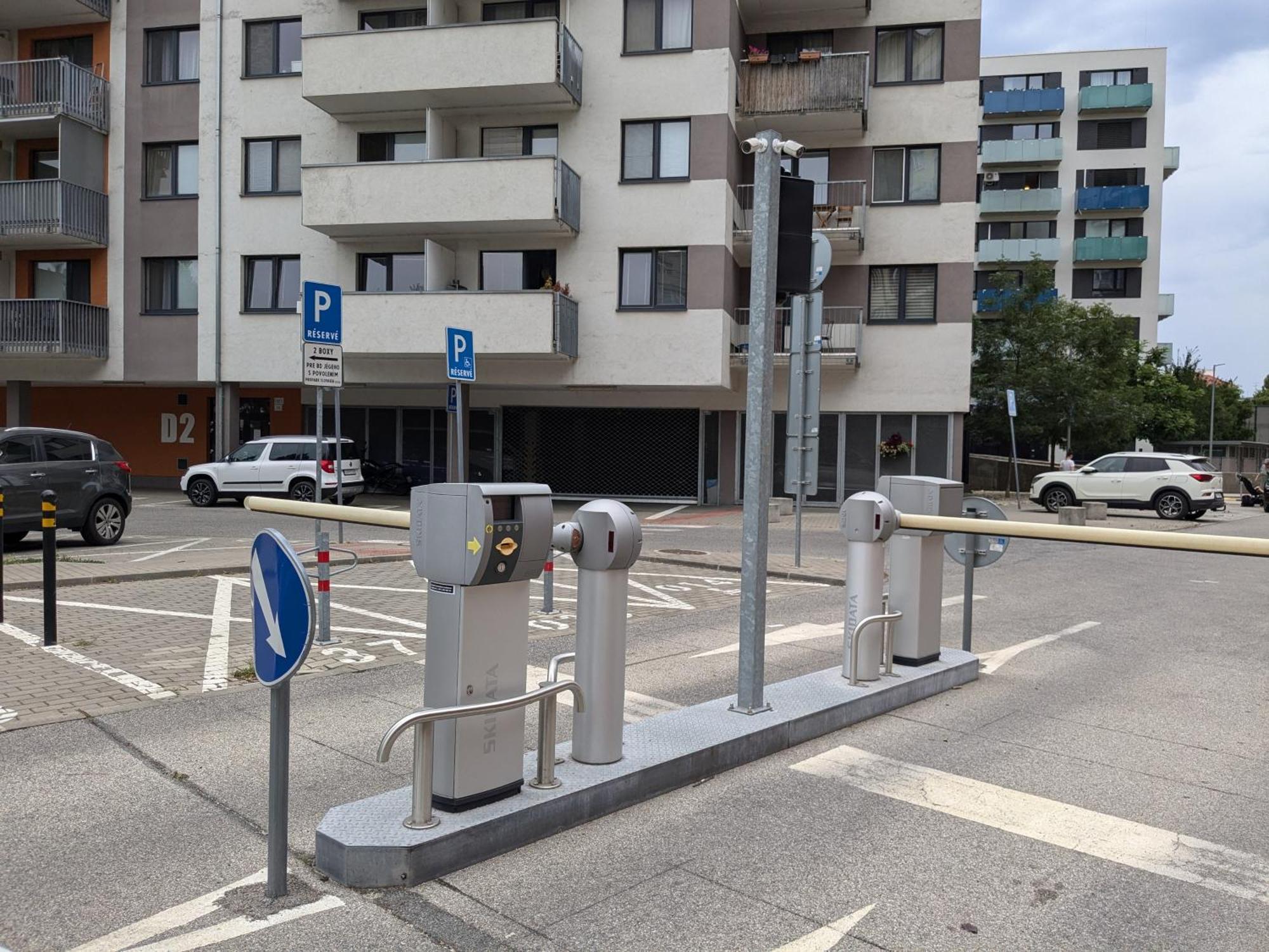 Apartman Bratislava City & Parking Exterior photo